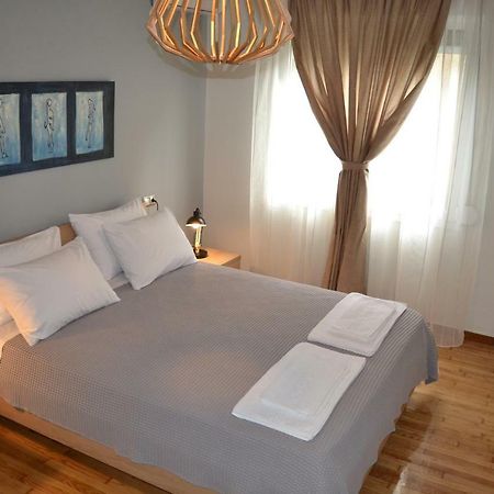 Leon Cozy Apartment Atene Esterno foto
