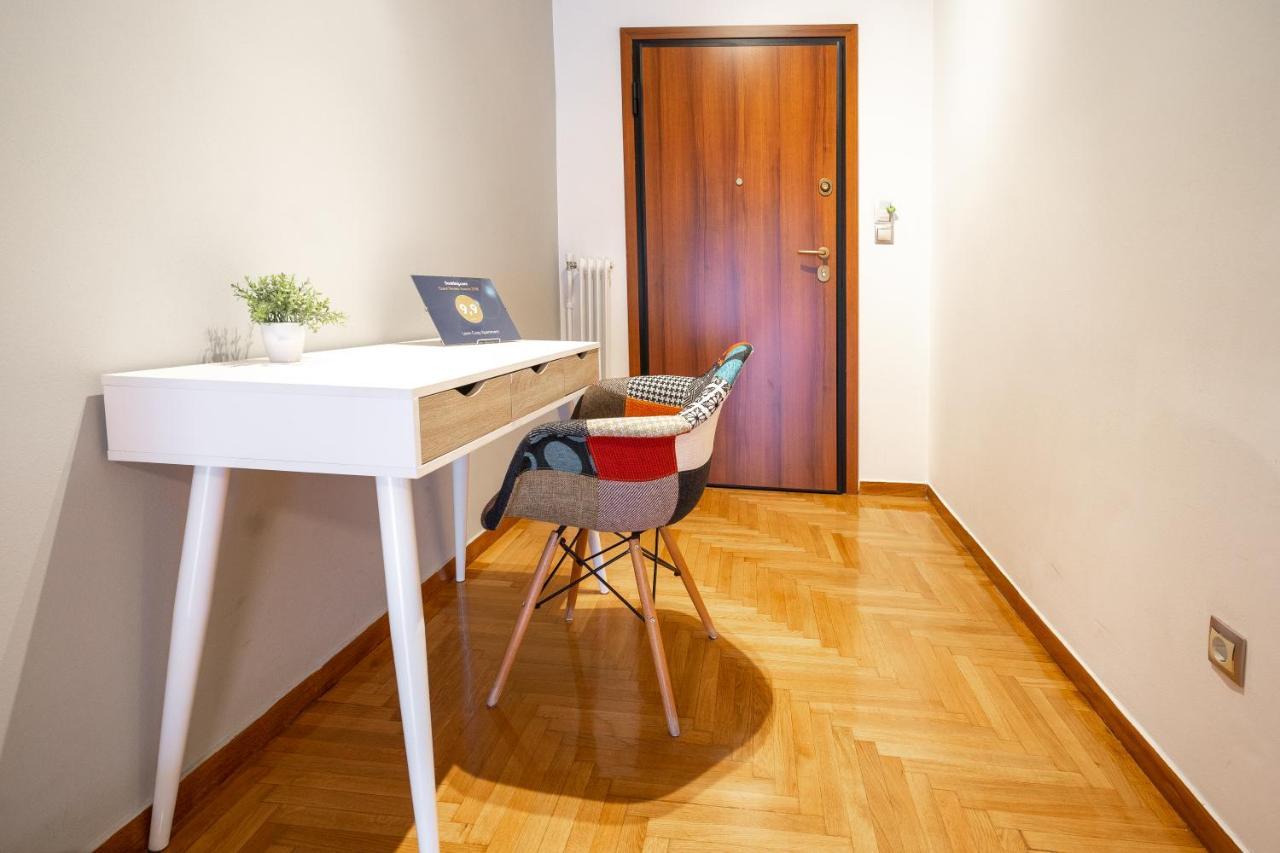 Leon Cozy Apartment Atene Esterno foto