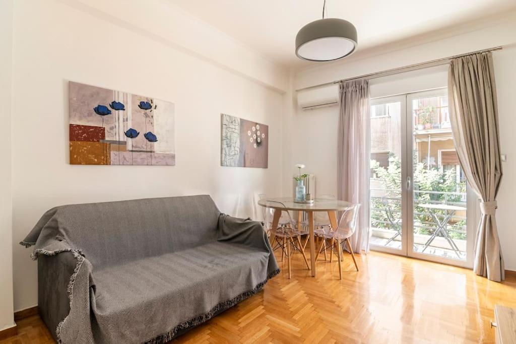 Leon Cozy Apartment Atene Esterno foto