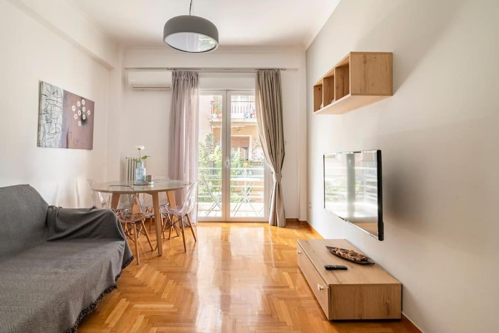Leon Cozy Apartment Atene Esterno foto
