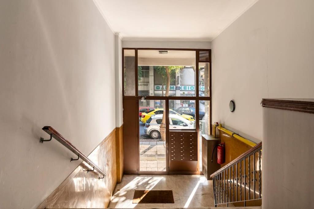 Leon Cozy Apartment Atene Esterno foto
