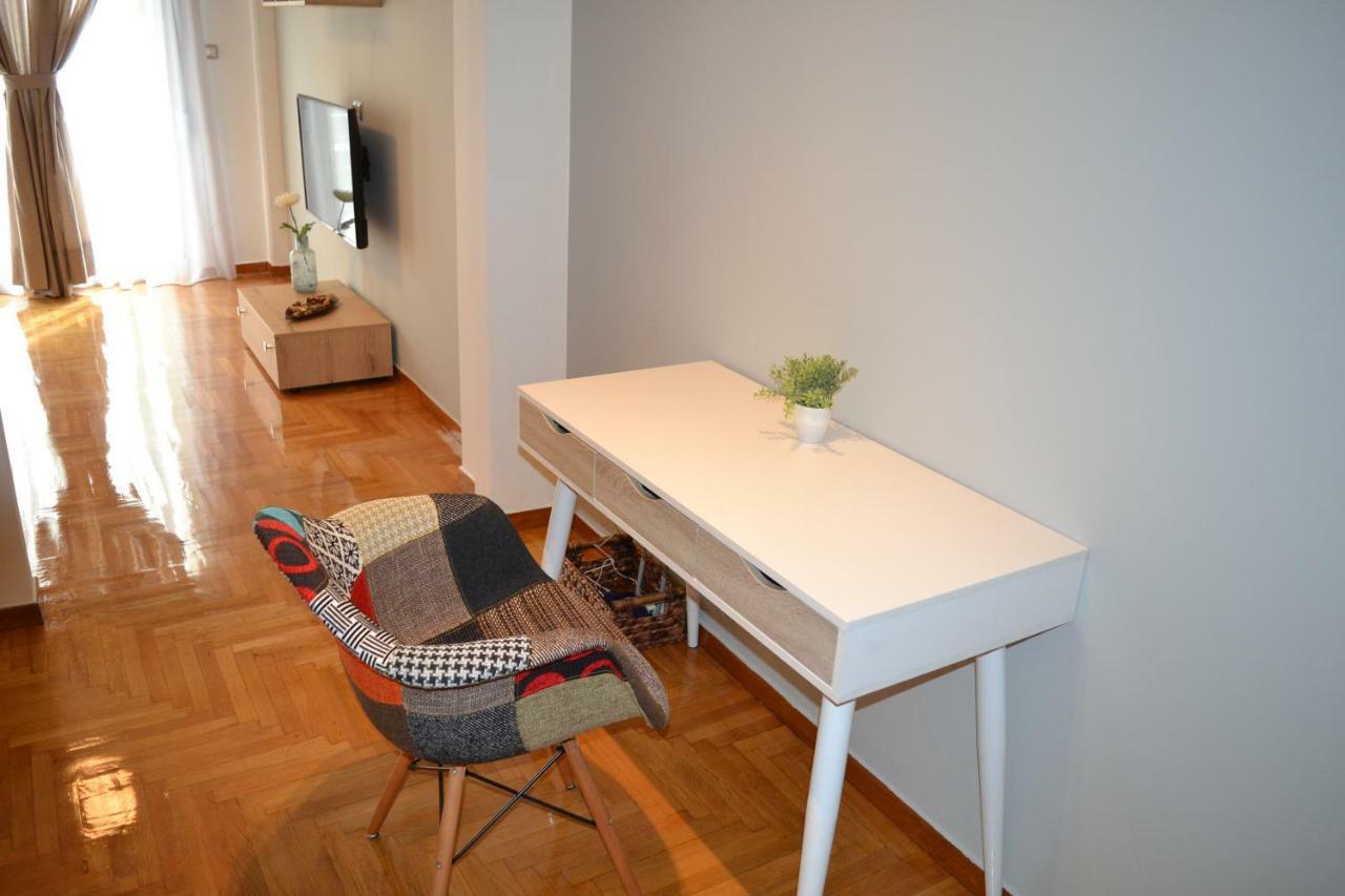 Leon Cozy Apartment Atene Esterno foto