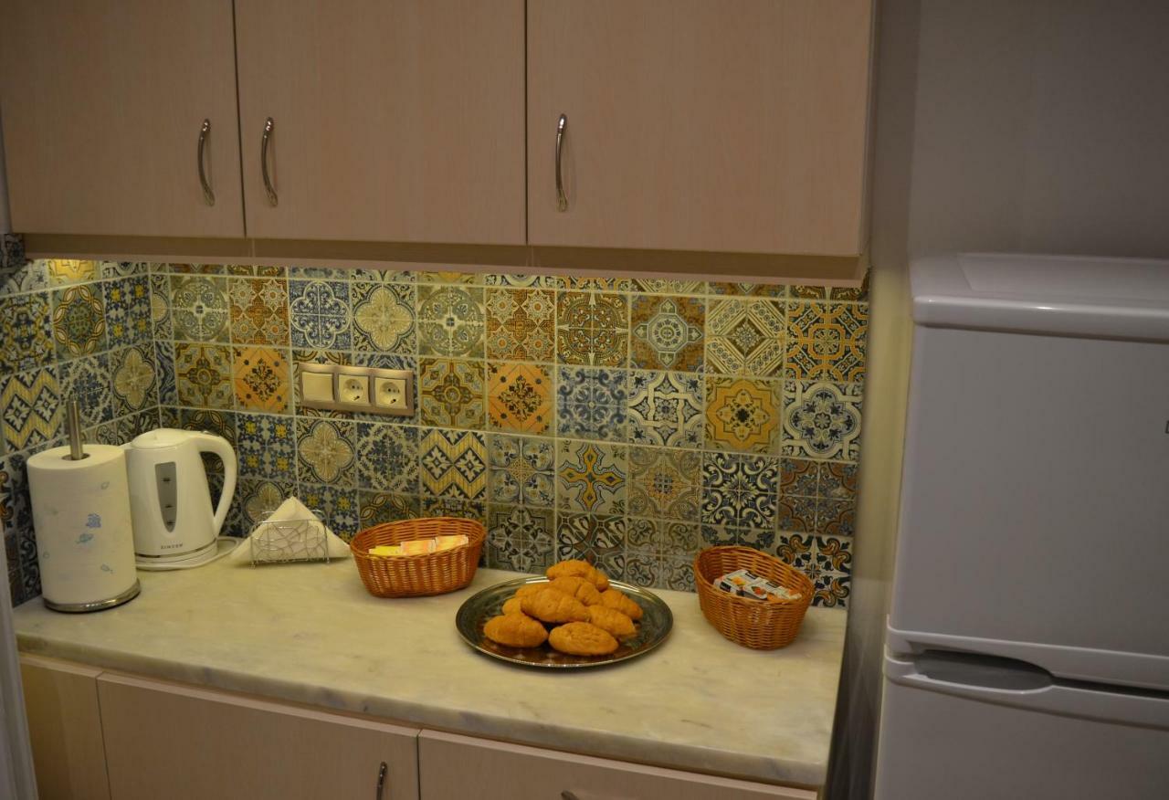 Leon Cozy Apartment Atene Esterno foto
