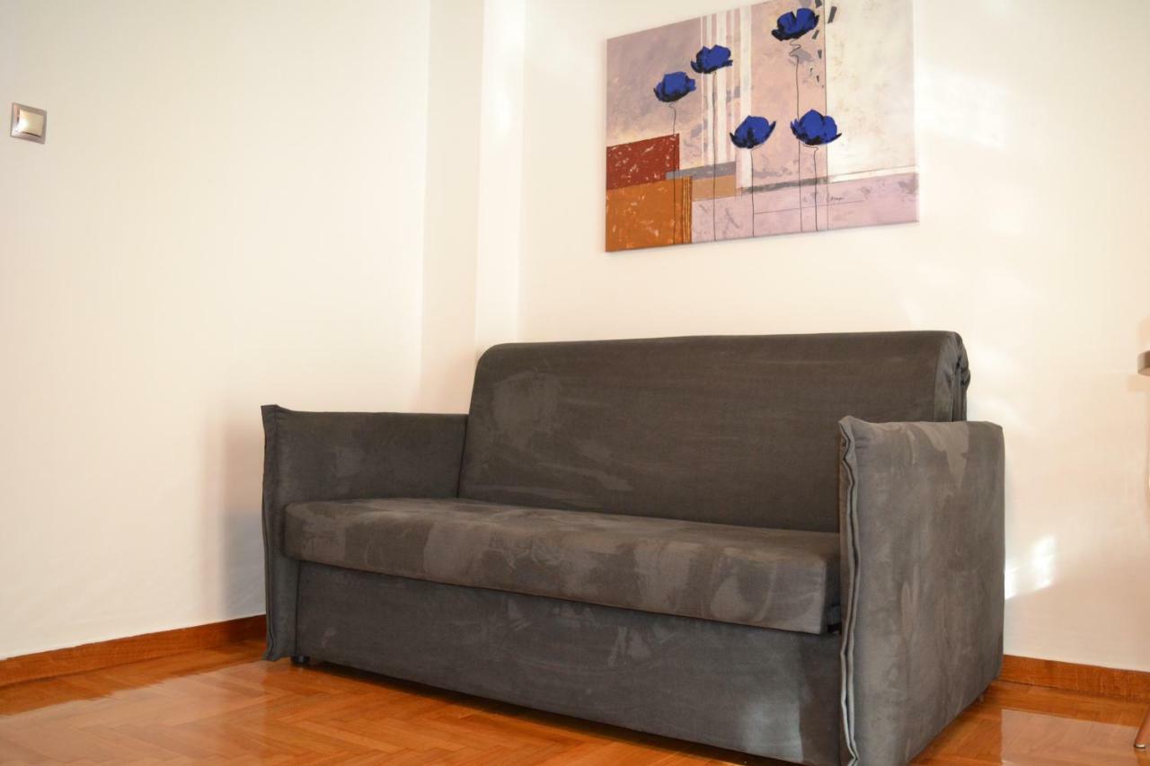 Leon Cozy Apartment Atene Esterno foto