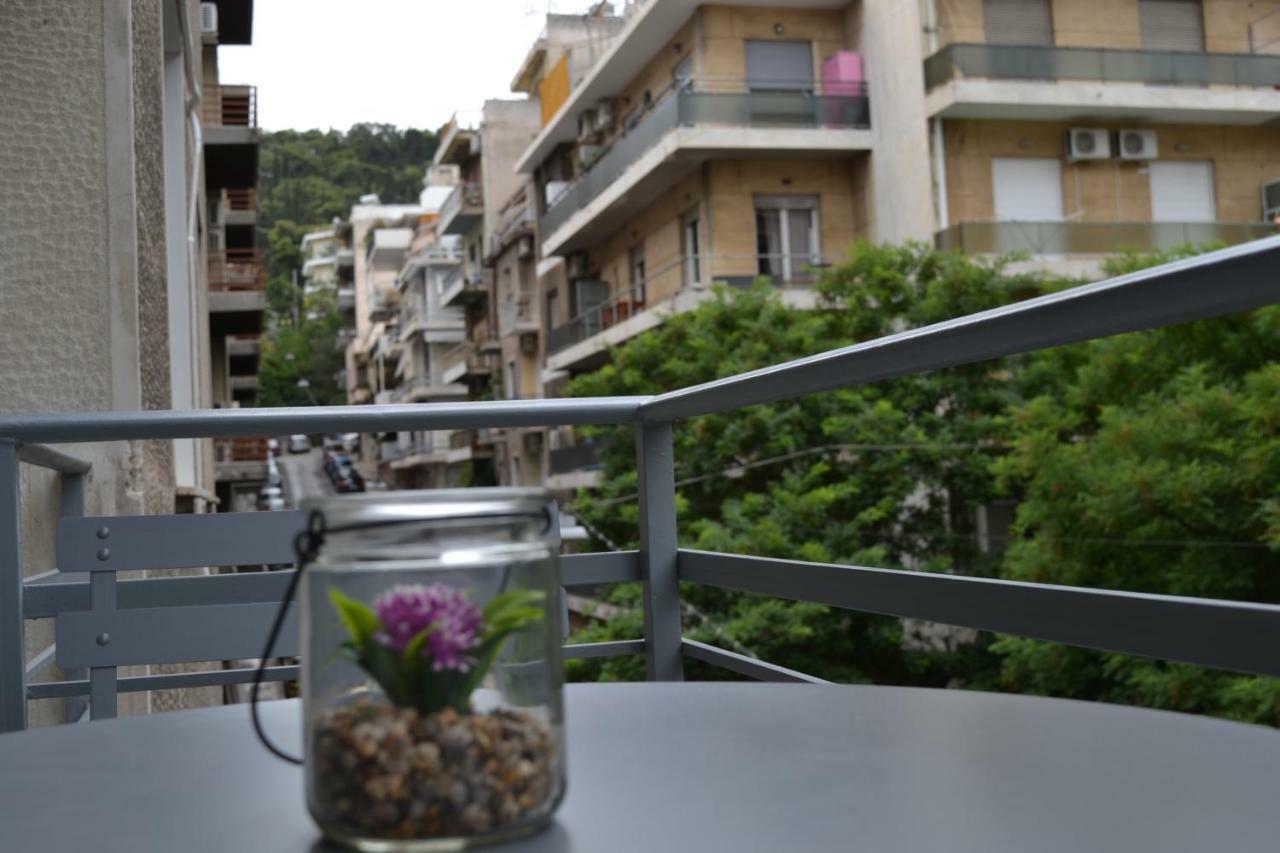 Leon Cozy Apartment Atene Esterno foto